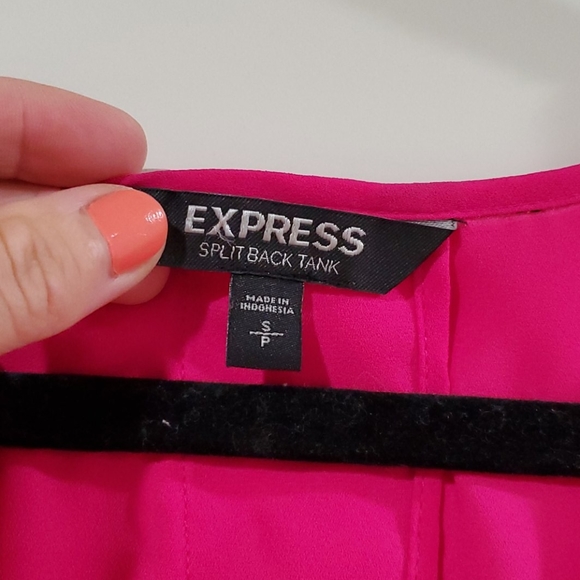 EXPRESS Split Back Tank - Picture 4 of 4